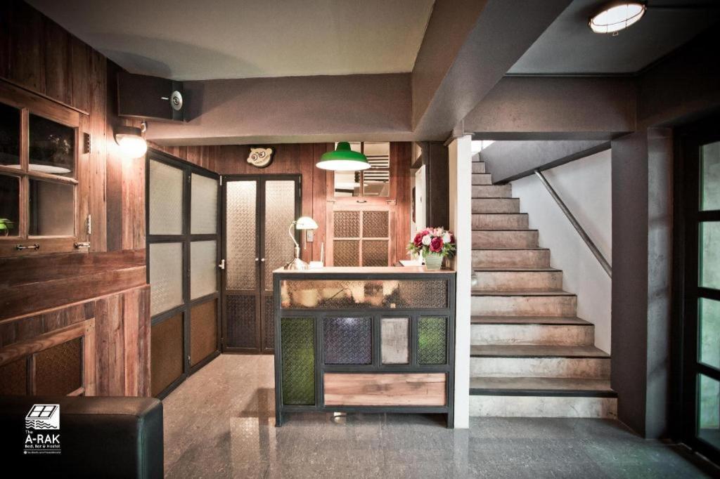 The Arak Bed Bar And Hostel Chiang Mai Exterior foto