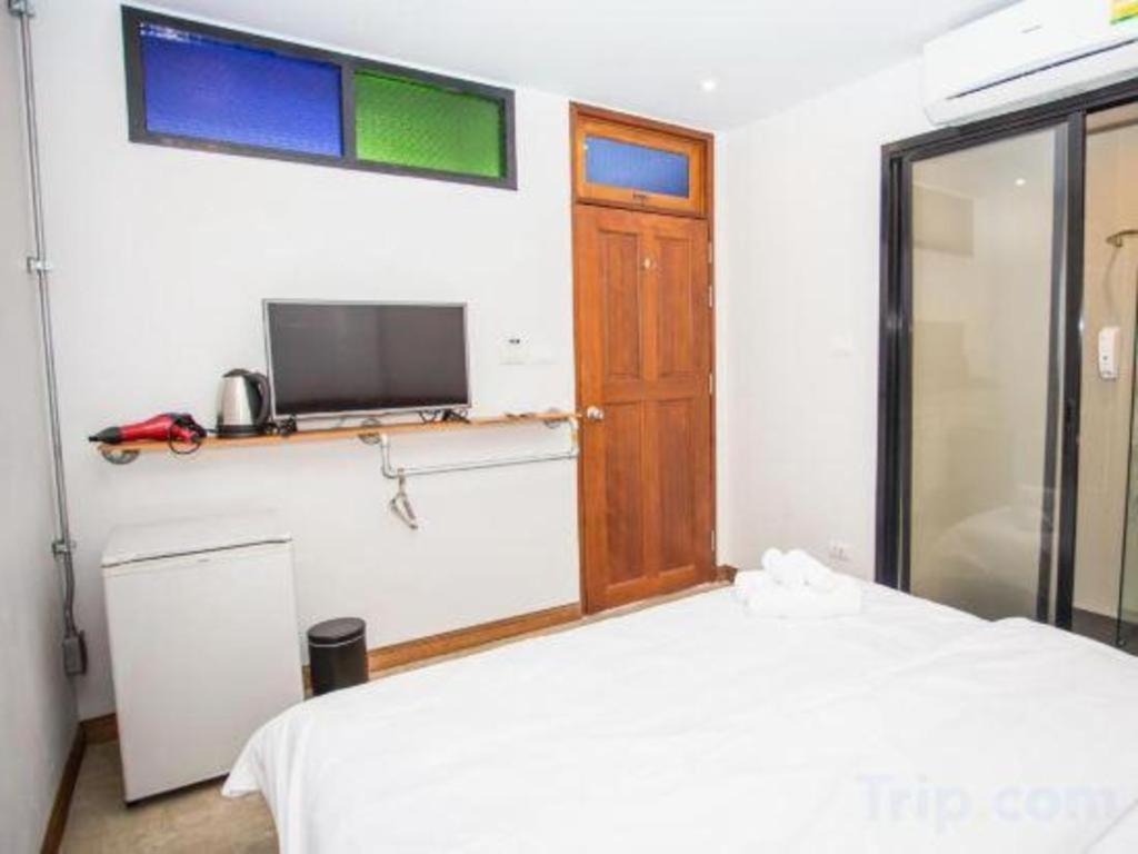The Arak Bed Bar And Hostel Chiang Mai Exterior foto