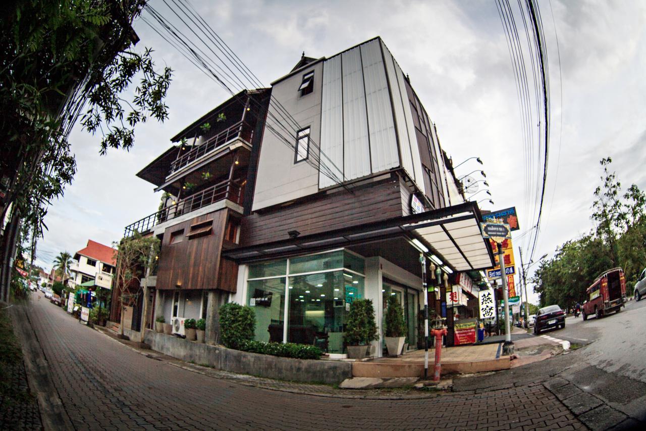 The Arak Bed Bar And Hostel Chiang Mai Exterior foto
