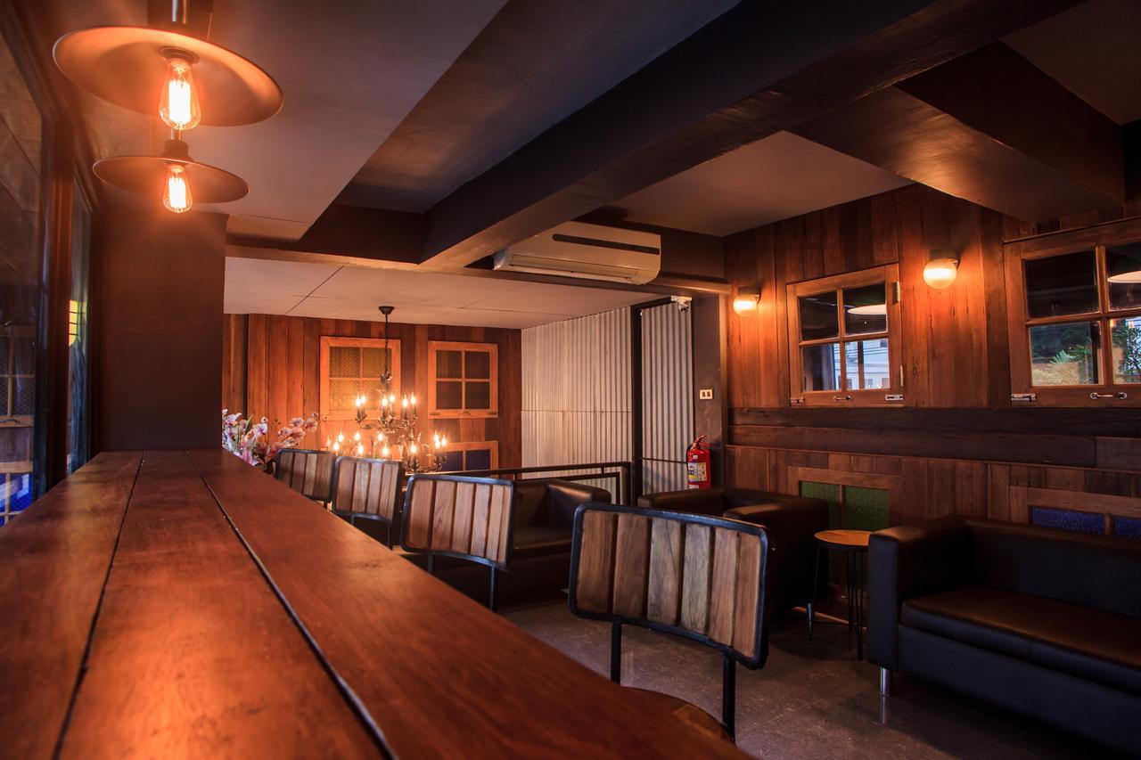 The Arak Bed Bar And Hostel Chiang Mai Exterior foto