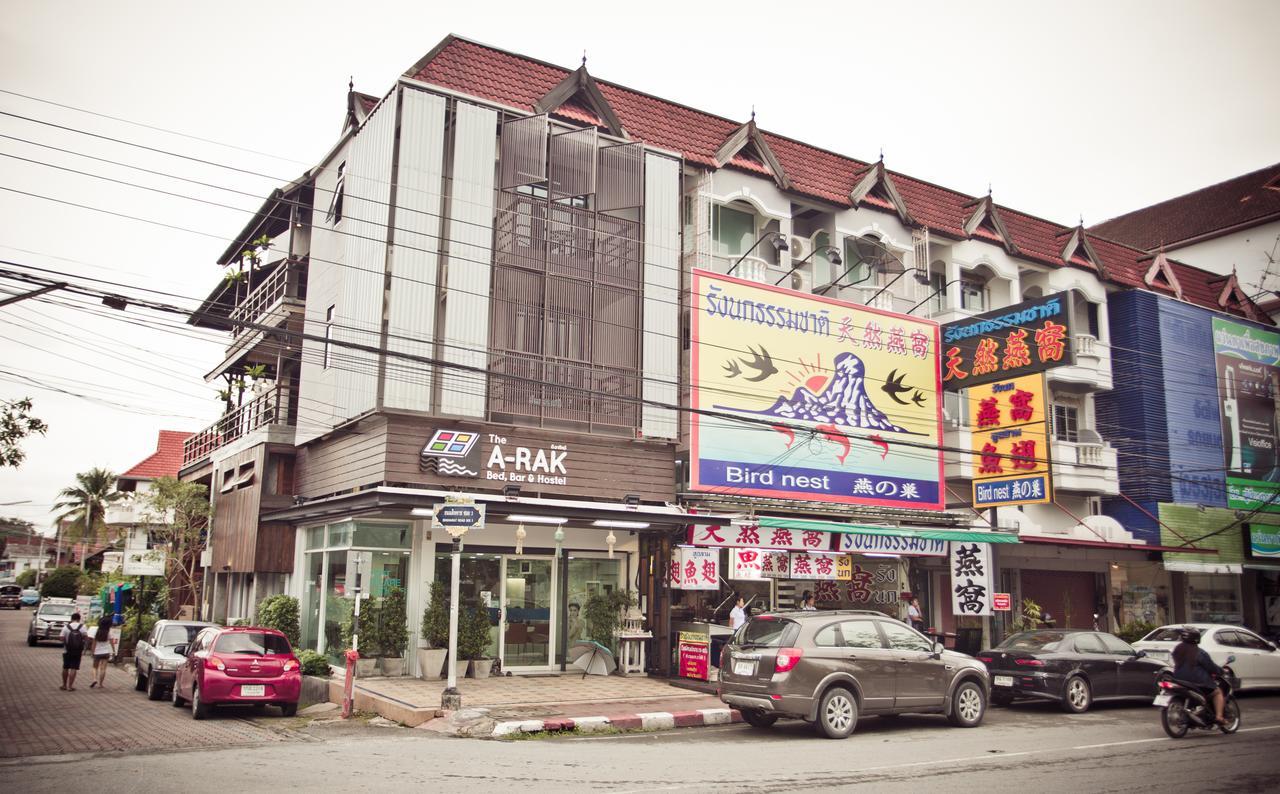 The Arak Bed Bar And Hostel Chiang Mai Exterior foto