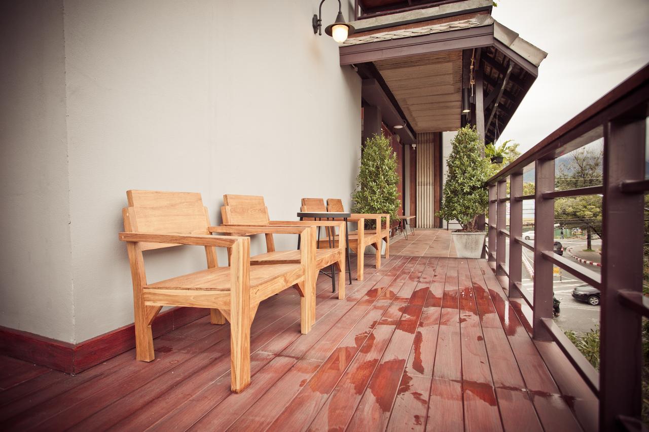 The Arak Bed Bar And Hostel Chiang Mai Exterior foto