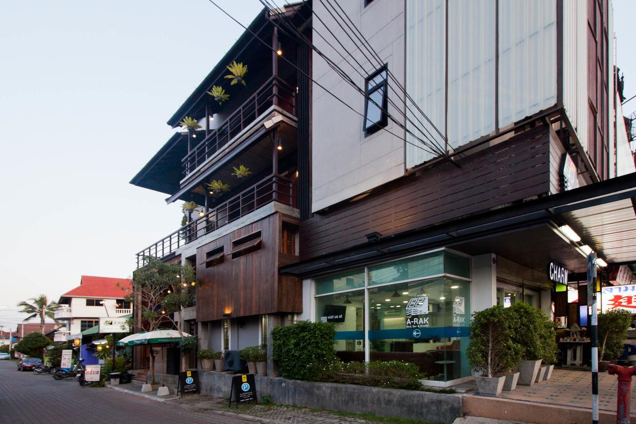 The Arak Bed Bar And Hostel Chiang Mai Exterior foto